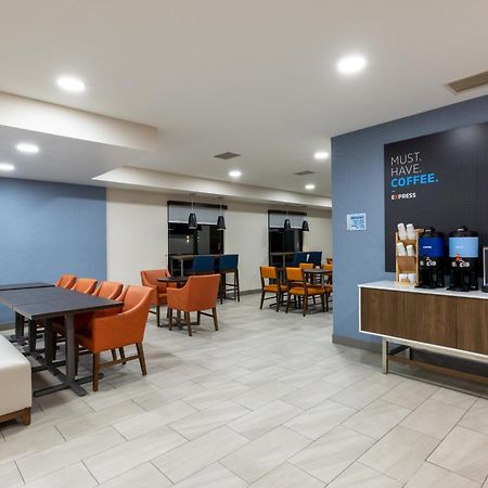 Holiday Inn Express Rochester South - Mayo Area By Ihg Exteriör bild