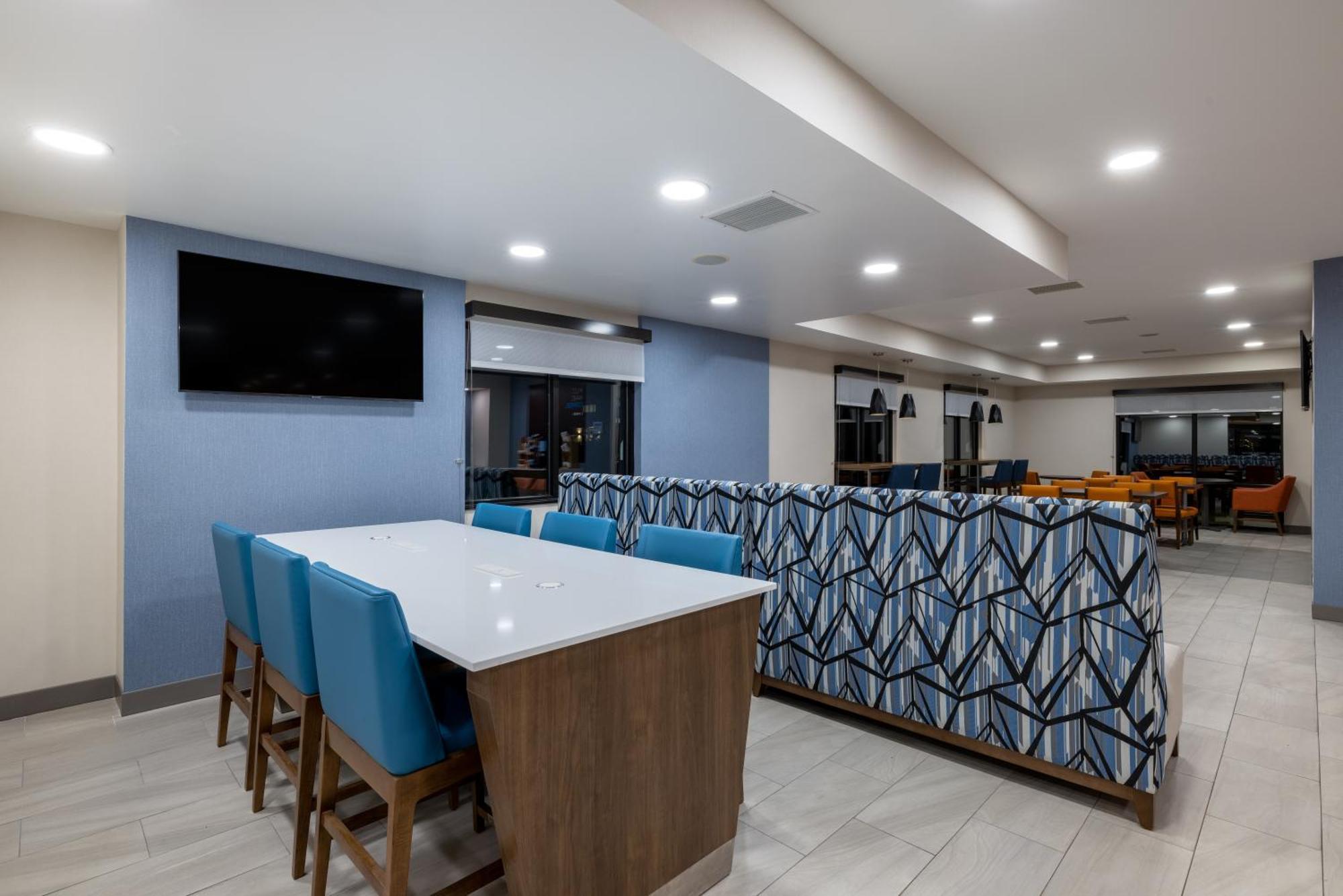 Holiday Inn Express Rochester South - Mayo Area By Ihg Exteriör bild