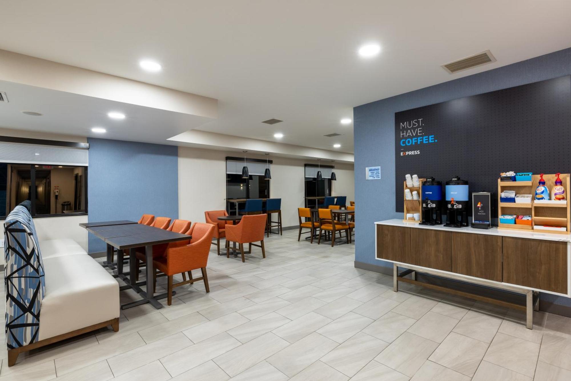 Holiday Inn Express Rochester South - Mayo Area By Ihg Exteriör bild