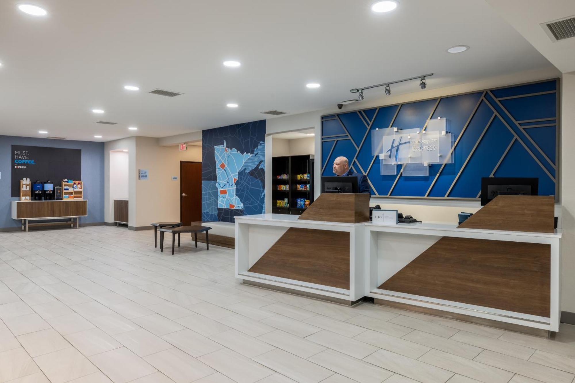 Holiday Inn Express Rochester South - Mayo Area By Ihg Exteriör bild